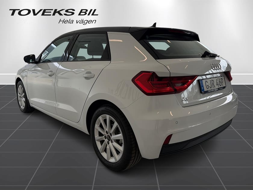 Bild 5 av Audi A1 Sportback 30 TFSI PROLINE 116 HK/Svart Kontrast tak