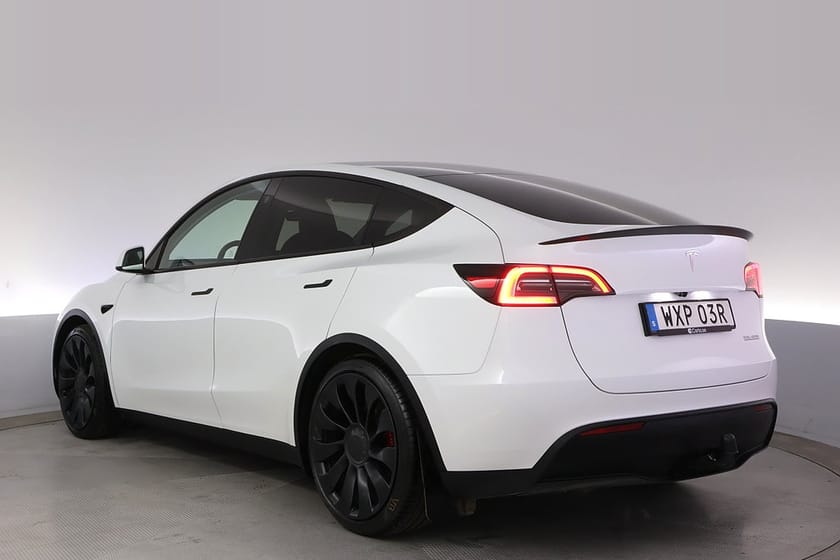Bild 4 av Tesla Model Y Performance Autopilot Panorama Drag