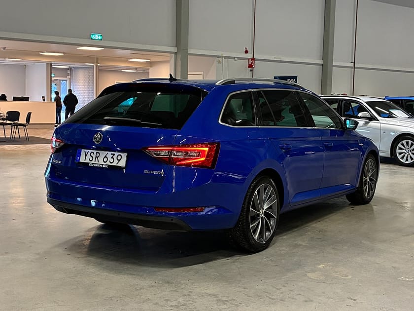 Bild 4 av Škoda Superb Kombi Skoda 2.0 TDI Aut L&K | Canton | Elstolar | V-hjul