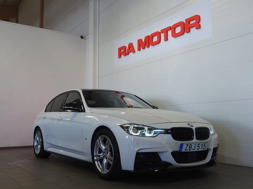 Bild 3 av BMW 330e Sedan Steptronic M Sport 252hk Plug-In | Navi | P- Sen