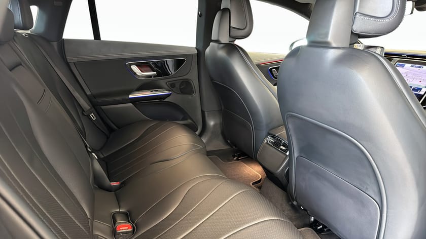 Bild 5 av Mercedes-Benz EQE 350 SPECIAL EDITION, AMG Line