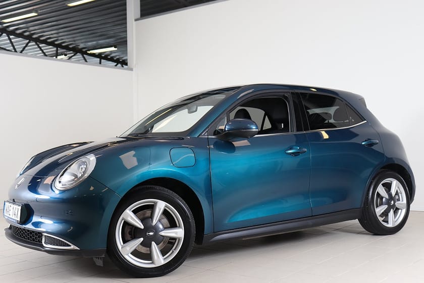 Bild 2 av ORA Funky Cat 300 Pro 48 kWh 171hk B-Kamera Navi Vinterhjul