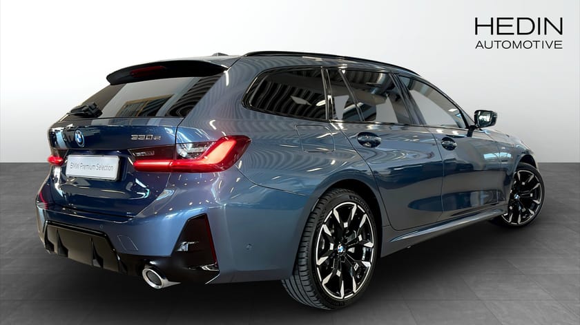 Bild 2 av BMW 330e xDrive Touring M-Sport Dragkrok Farthållare