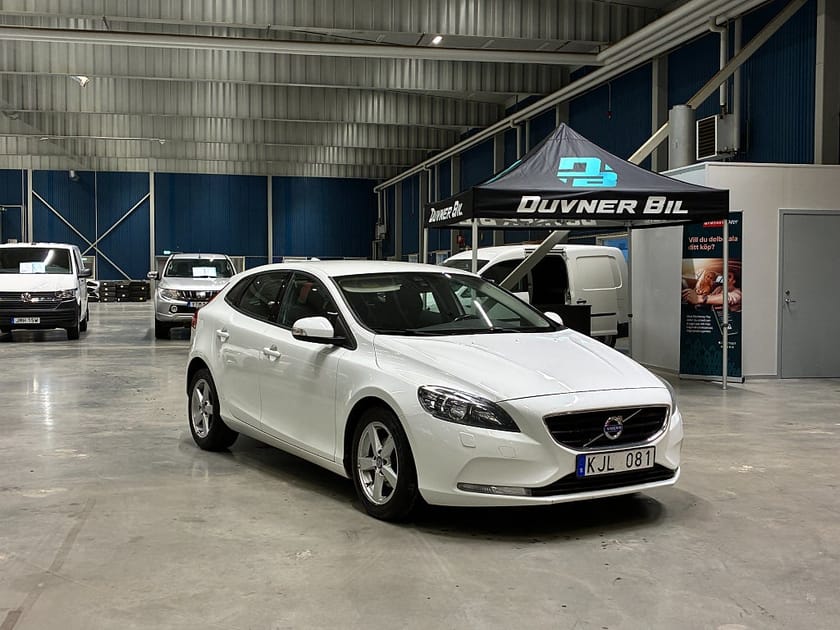 Bild 1 av Volvo V40 D2 115Hk Kamrem bytt | Bränslevärmare