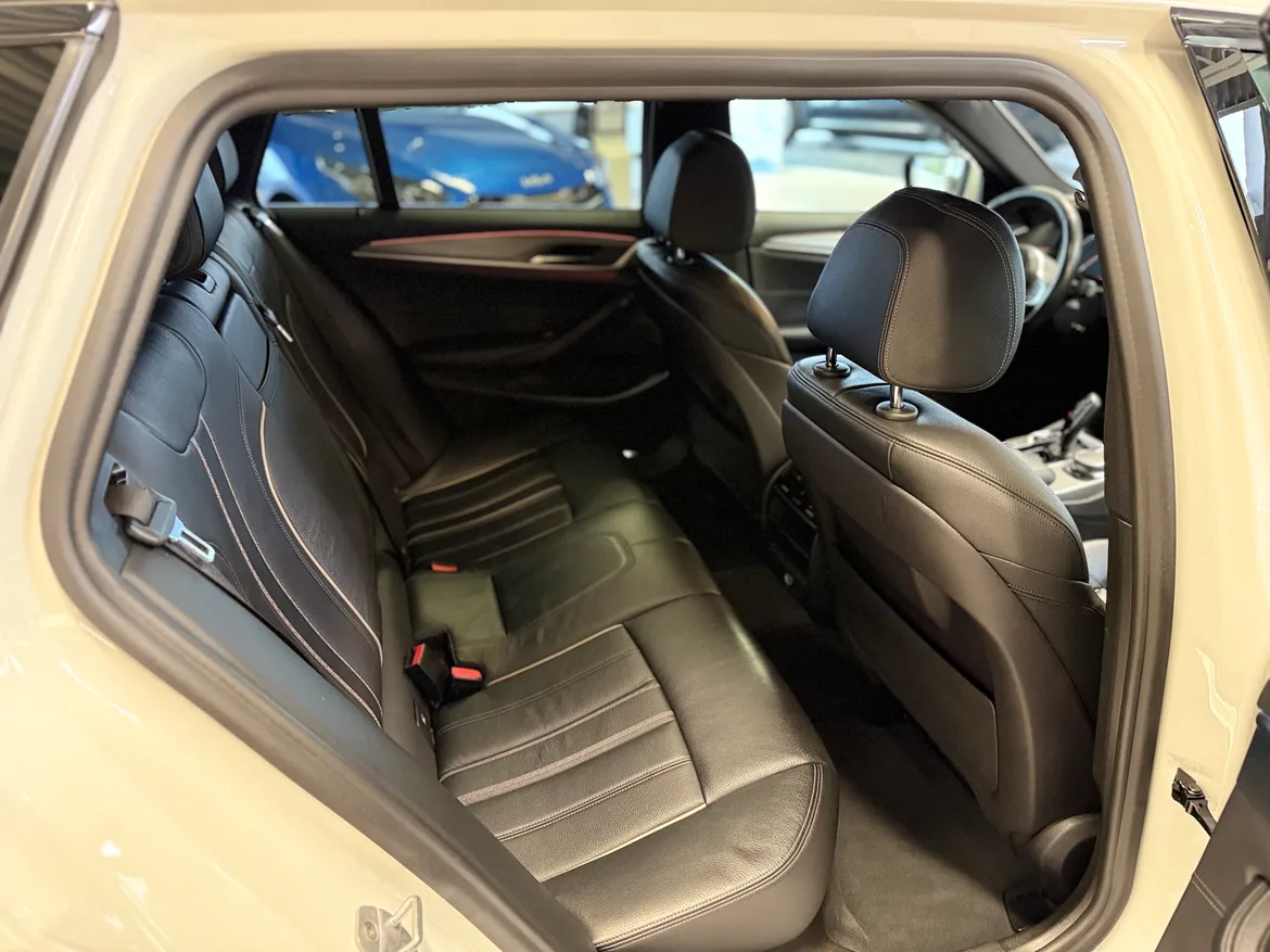 picture of a car