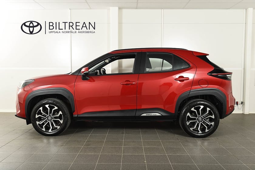 Bild 2 av Toyota Yaris Cross Hybrid AWD-i Elhybrid Active Plus Backkamera Navi