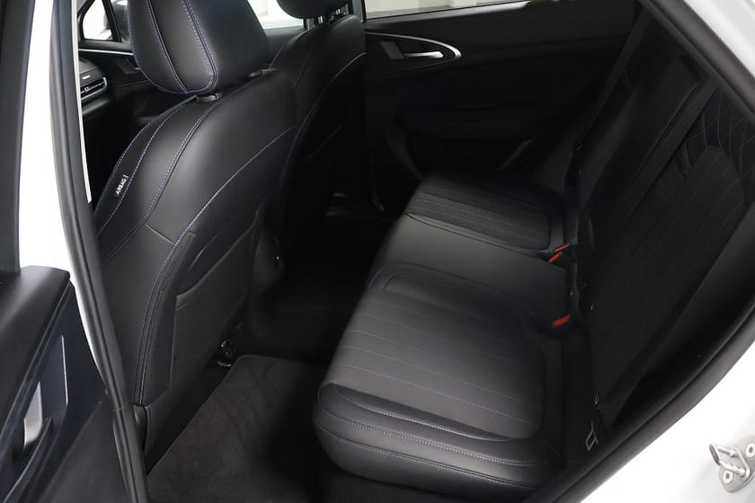 Bild 5 av ORA Funky Cat 300 Pro Electric OBS SPARA 115.000kr 310km Skinn 360