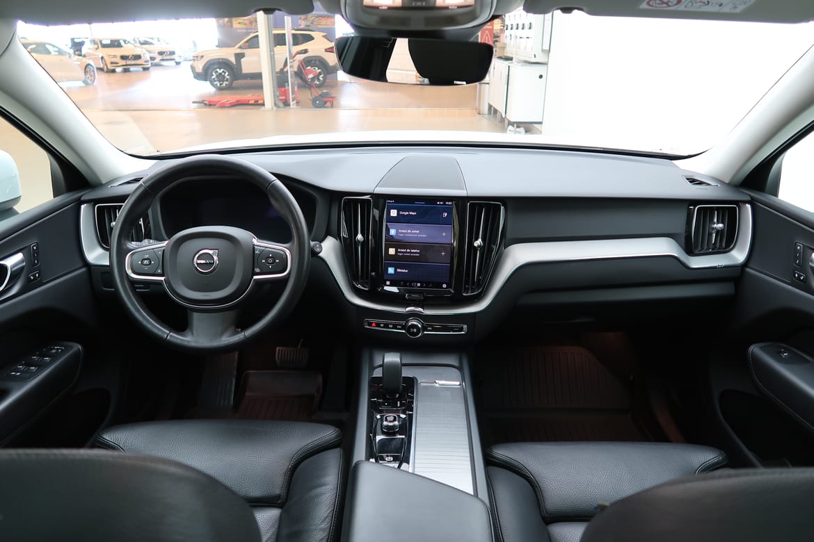 Volvo XC60 2023 - miniatyr 6