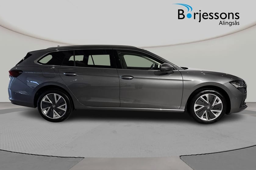 Bild 2 av Škoda Superb iV Kombi SELECTION 1,5 TSI 204 HK 6 VXL DSG / LAGERBIL
