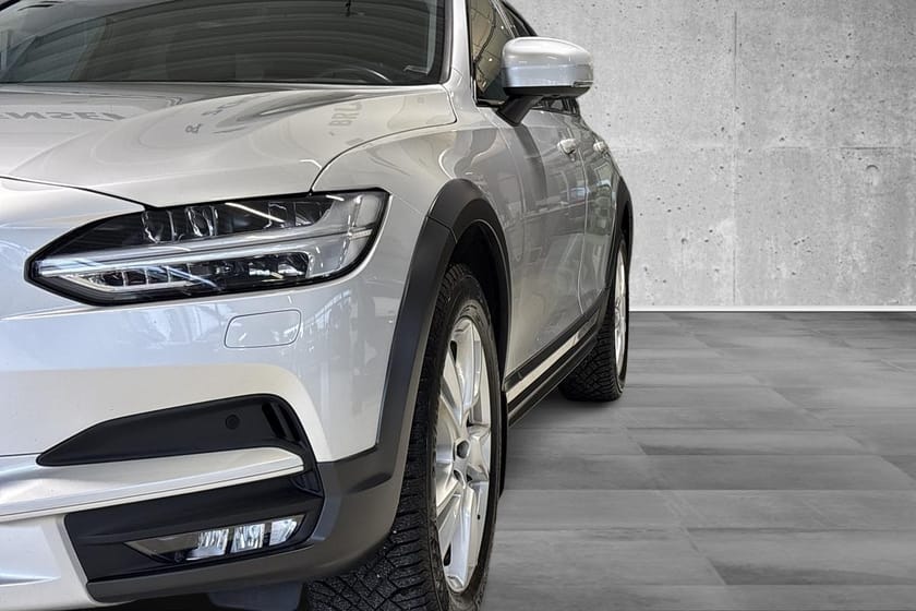 Bilde 4 av Volvo V90 Cross Country D4 AWD Aut. Luftfjæring, Krok, 360, VOC, DAB.