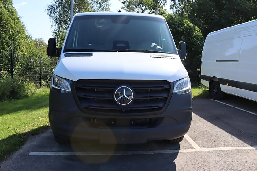 Bild 3 av Mercedes-Benz eSprinter 420 Chassi 81 kWh El