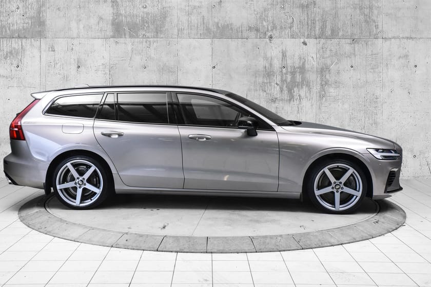 Bilde 2 av Volvo V60 T8 AWD R-Design KROK|ACC|PARK.VARM|7år*