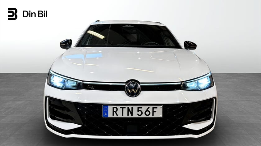 Bild 4 av Volkswagen Passat Sportscombi R-Line Black TDI193 DSG 4M P-värmare/Drag/DCC