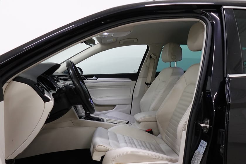 Bild 4 av Volkswagen Passat Alltrack 2.0 TDI 4M D-Värme A-Fart AppleCa