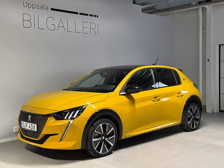 Peugeot e-208 GT PACK 50 kwh - highway assist , backkamera
