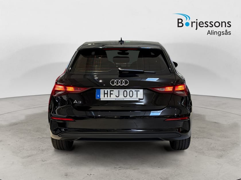 Bild 4 av Audi A3 Sportback 35 TFSI 150hk Tonade rutor/Sensorer/Carplay