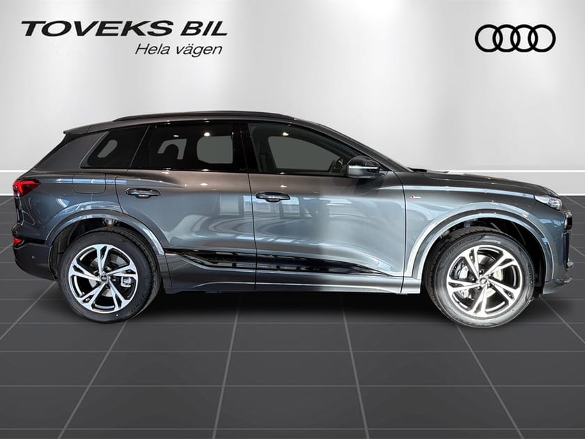 Bild 2 av Audi Q6 e-tron quattro SUV  388 HK S-LINE DRAG