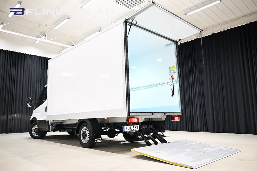 Bild 5 av Iveco Daily 35-140 Chassis Cab 136HK Automat|Volymskåp|BG-Lyft|Backkamera|272Mil|Moms