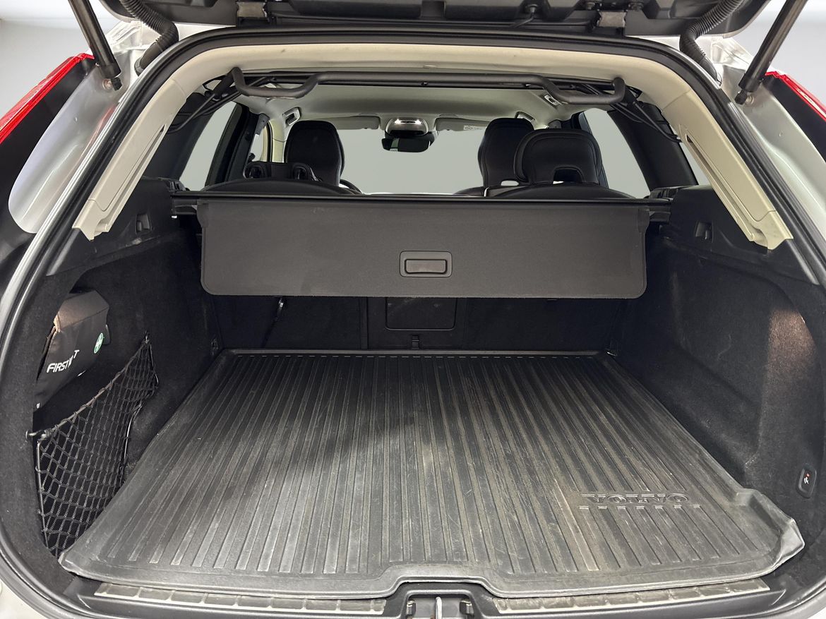 Volvo XC60 2021 - miniatyr 15