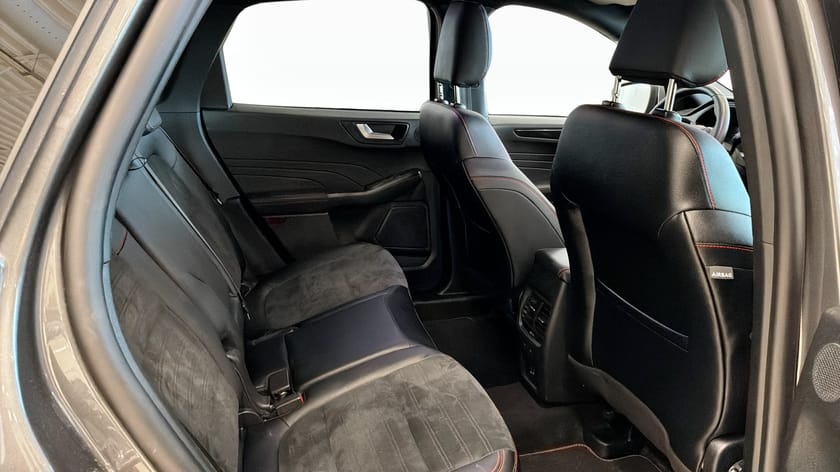 Bild 5 av Ford Kuga Plug-In Hybrid PHEV 2023 ST-LINE X