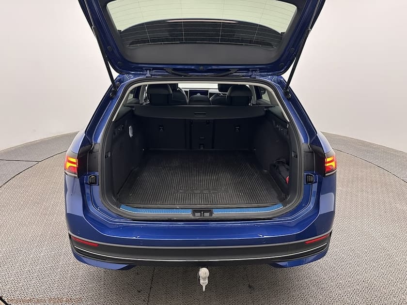 Bild 5 av Volkswagen Passat Variant eHybrid 1.5 TSI DSG 272hk Business