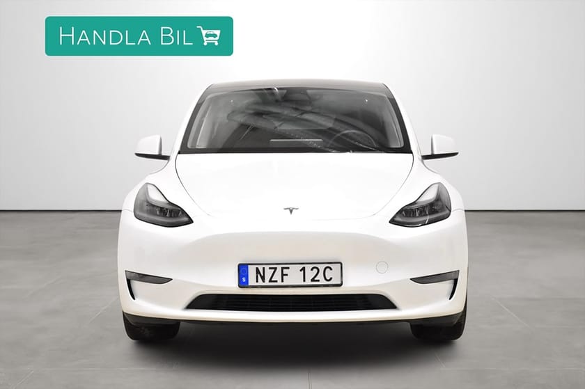 Bild 3 av Tesla Model Y Long Range AWD GUMMIMATTOR BESTÄLLT
