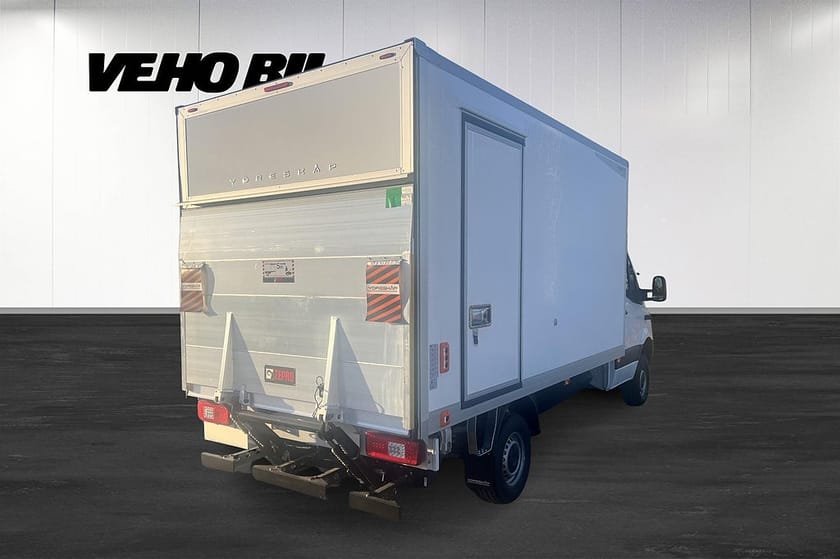Bild 3 av Mercedes-Benz Sprinter 319 CDI 4x4 Chassi 319CDI Volymskåp 9G-Tronic select