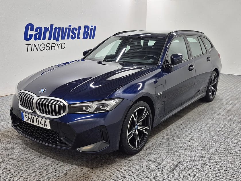 Bild 1 av BMW 330e Touring M-SPORT Plug in 292HK