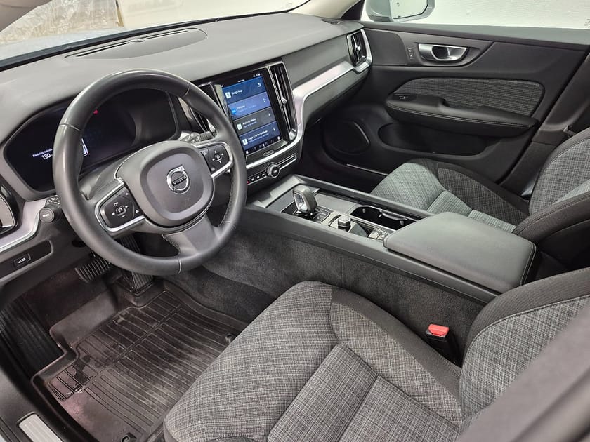 Bild 2 av Volvo V60 B4 MILDHYBRID 197HK Core