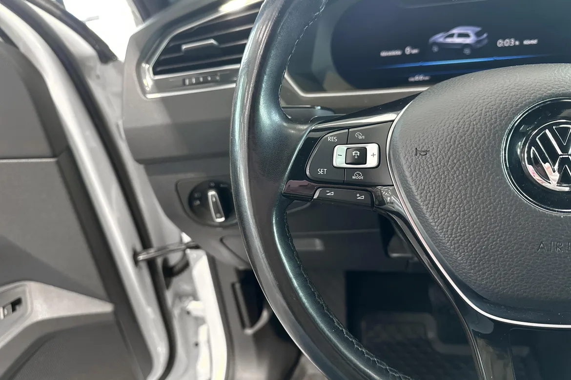 picture of a car