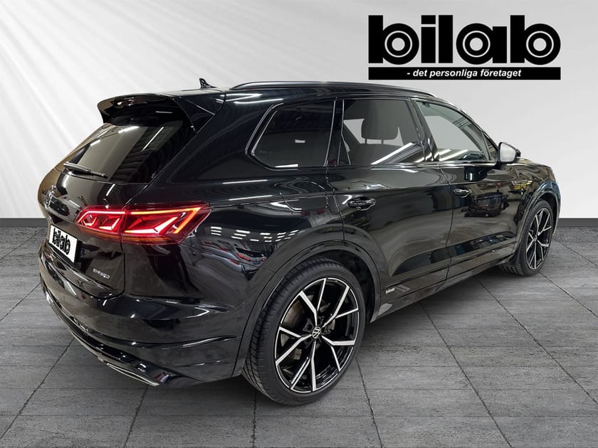 Bild 4 av Volkswagen Touareg R eHybrid 3.0 R-Line 250TSI A8A