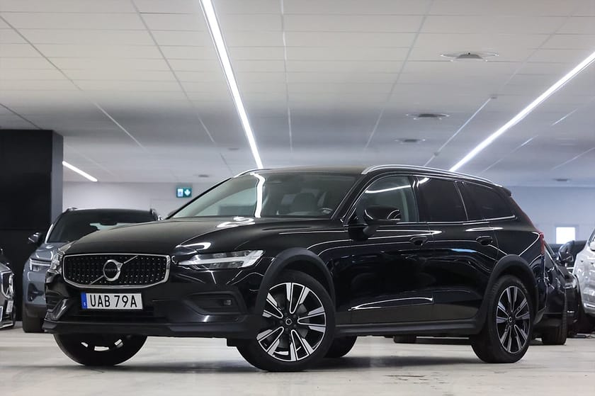 Bild 3 av Volvo V60 Cross Country B4 197hk Plus Läder B-Kamera Navi Drag