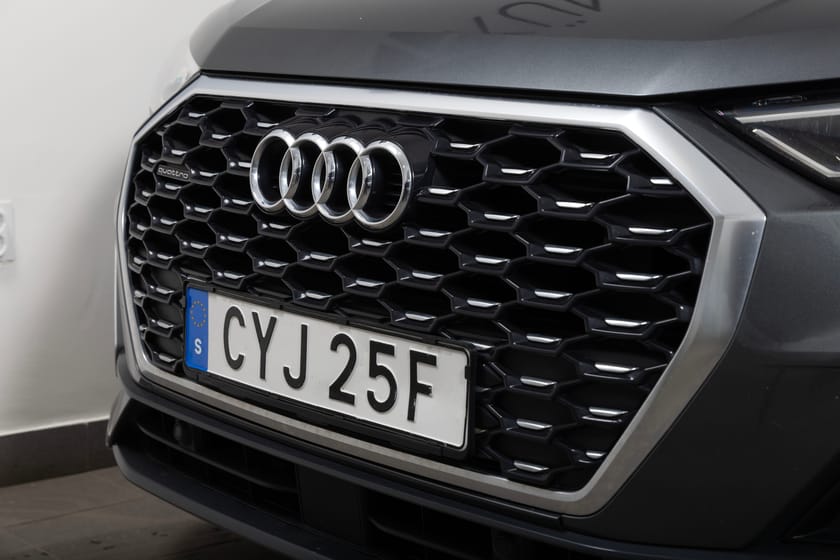 Bild 2 av Audi Q3 Sportback 45 TFSI quattro S Line Dragkrok / Cockpit