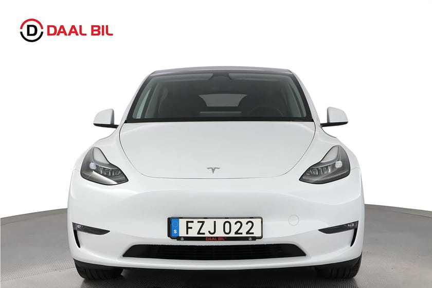 Bild 2 av Tesla Model Y Long Range AWD 514HK DRAG PANO VÄRME B-KAM AUTOPILOT