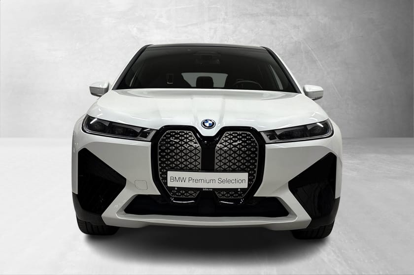 Bilde 2 av BMW iX xDrive50 Fully charged, LUFT, Laser, H/K, 22" sommer +