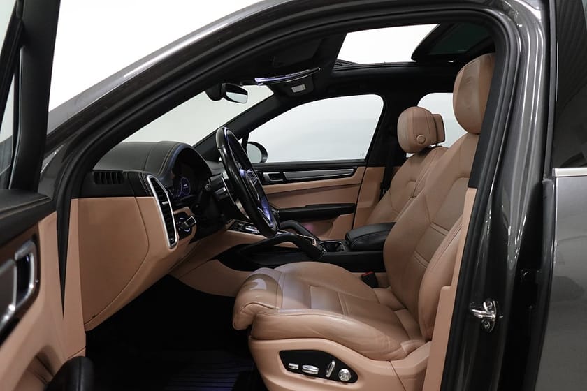 Bild 4 av Porsche Cayenne E-Hybrid PDLS+ PASM NightV Drag 1äg BOSE Soft C AdaptF