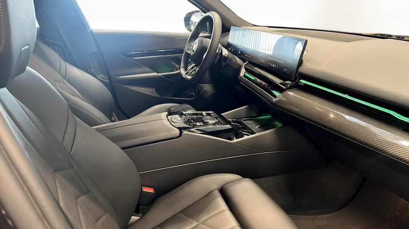 Bild 3 av BMW 520d xDrive Touring M Sport Comfort Drag H/K Värmare Elstol