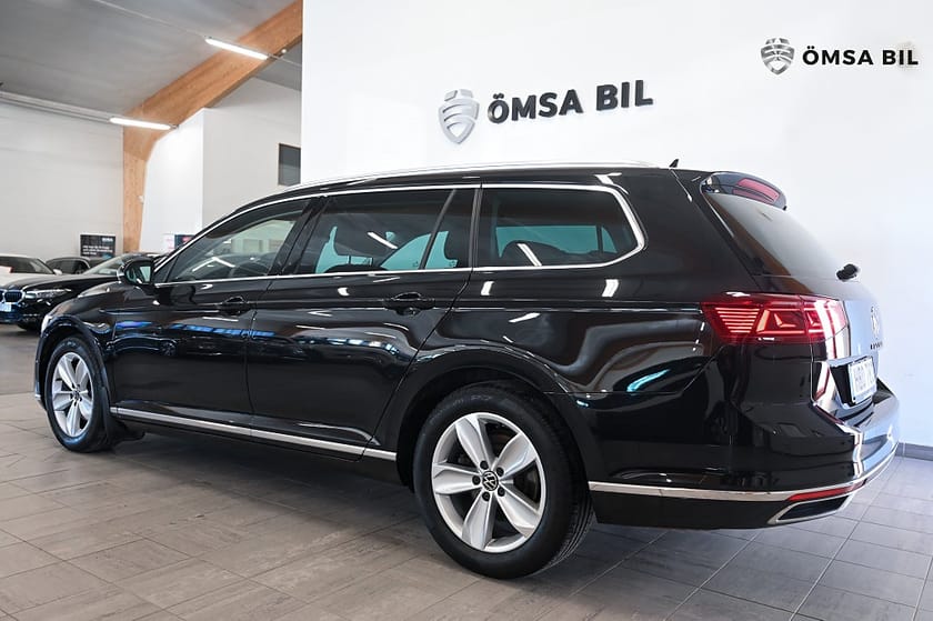 Bild 5 av Volkswagen Passat Sportscombi 2.0 TDI 4Motion GT   Executive Skinn Värmare Drag