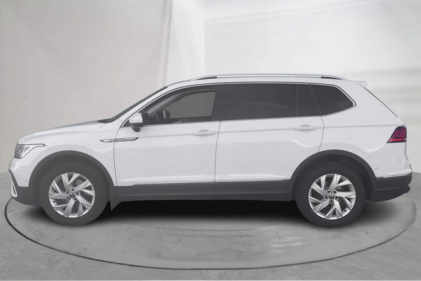 Bild 2 av Volkswagen Tiguan Allspace 7-sätes 2.0 TSI 4M 190hk Drag 360 Värmare