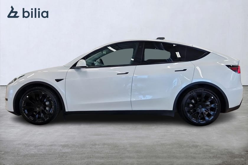 Bild 3 av Tesla Model Y Standard Range RWD I KEYLESS I 360 KAMERA I PANORAMA