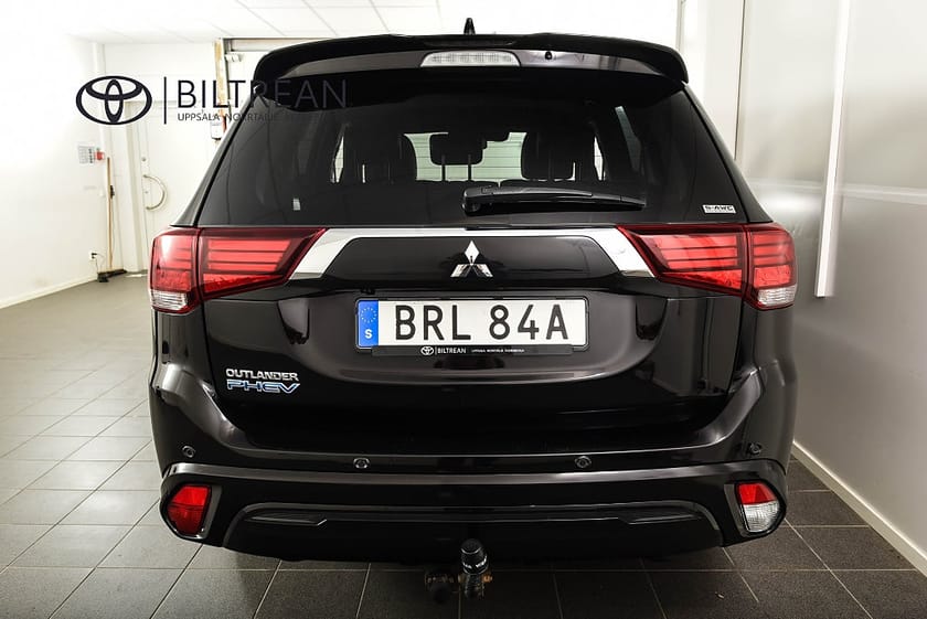 Bild 4 av Mitsubishi Outlander PHEV S-Edition Drag Navi 360-Kamera Skinn Taklucka