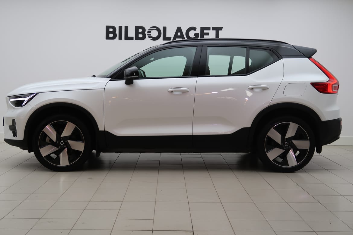 Volvo XC40 2023 - miniatyr 2