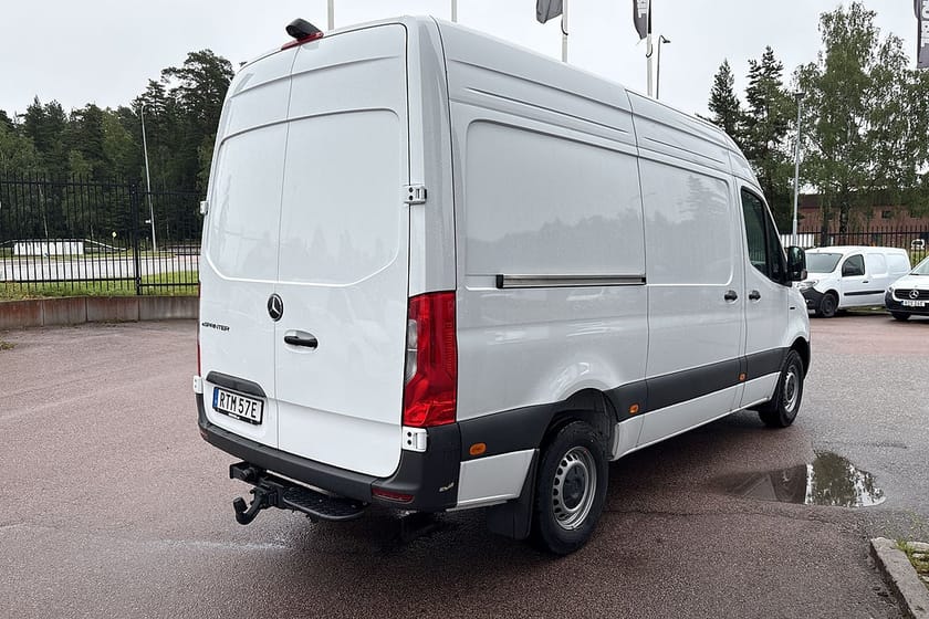 Bild 2 av Mercedes-Benz eSprinter 320 81 kWh kWh/Lagerbil