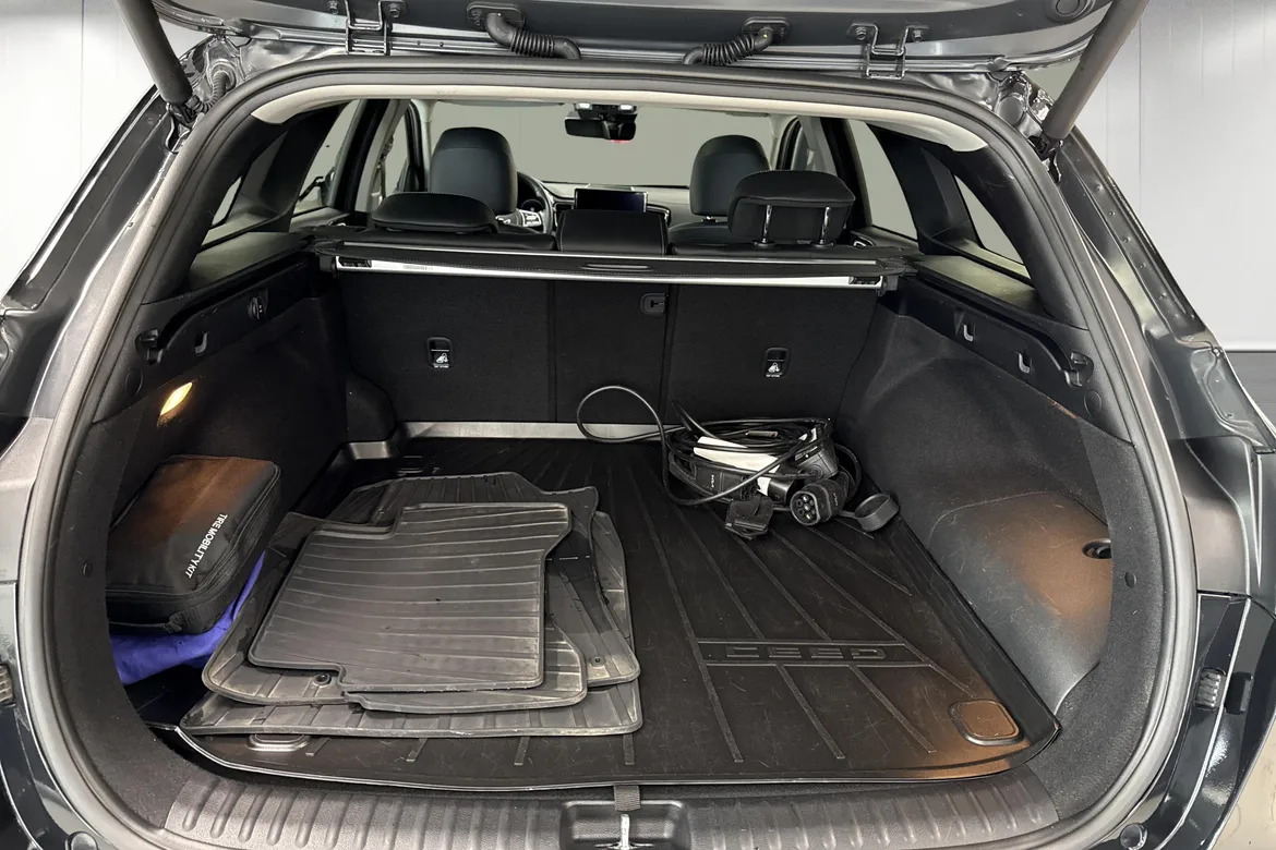 picture of a car