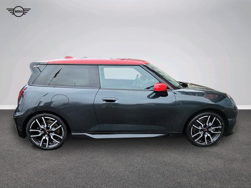 Bilde 4 av MINI Cooper E JCW Trim, Package M