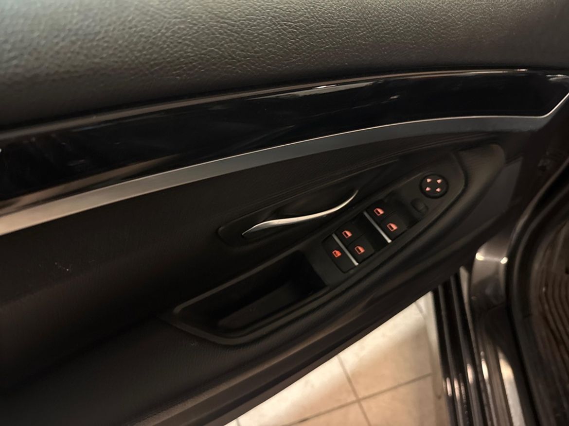 BMW BMW 520d xDrive Touring — bild 12