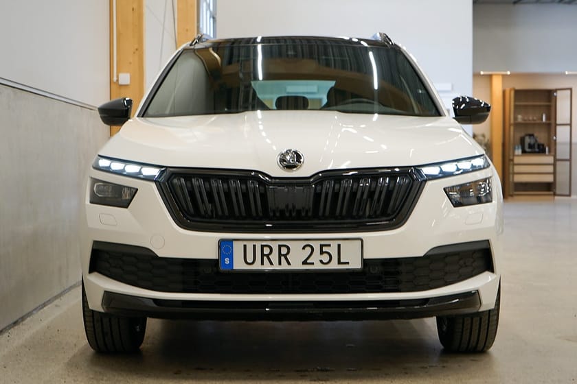 Bild 5 av Škoda Kamiq Skoda 1.0 TSI Monte Carlo Pano Drag Cockpit Kamera Rattvärme