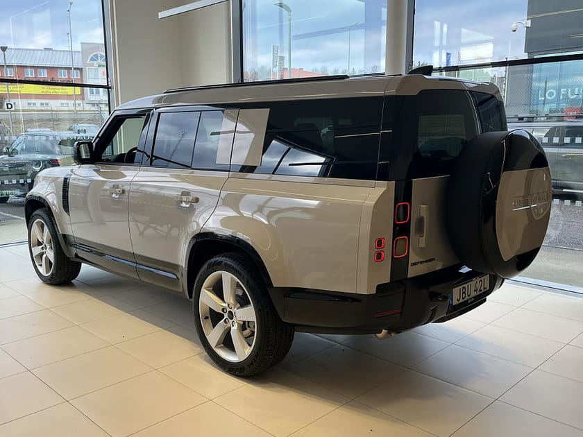 Bild 2 av Land Rover Defender 130 D250 MHEV X-Dynamic / 8-sits