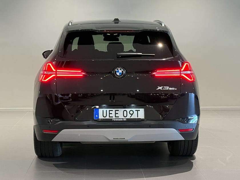 Bild 4 av BMW X3 30e xDrive Innovation Drag AdptFarth HUD H/K 20" Elstol
