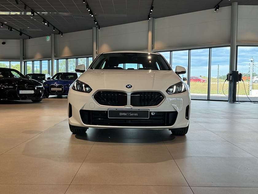 Bild 2 av BMW 120 Rattvärme Stolsvärme Backkamera D/A